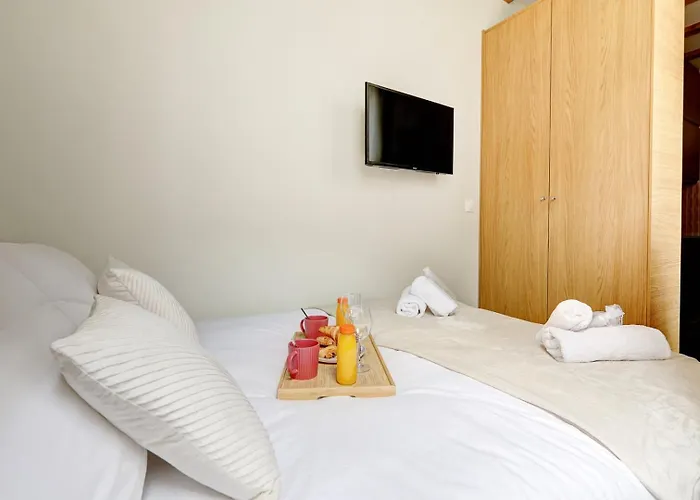 Tbs 304 - Charming In Apartment *
